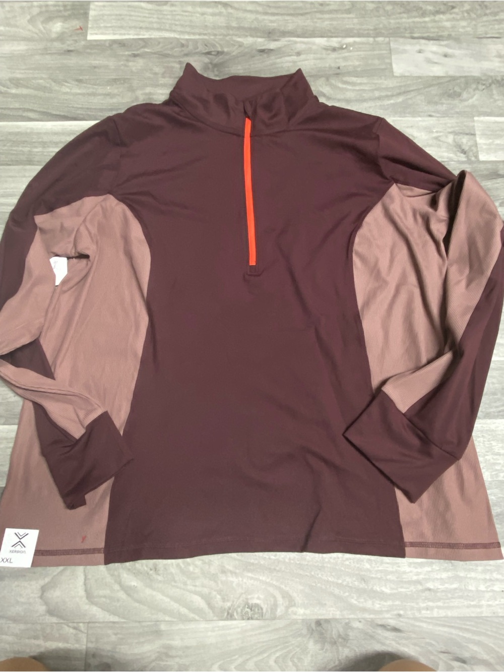 Xersion Maroon and Dusty Rose Colorblock Athletic Top